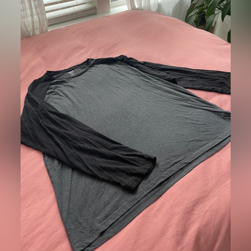 Old Navy Unisex Baseball Tee